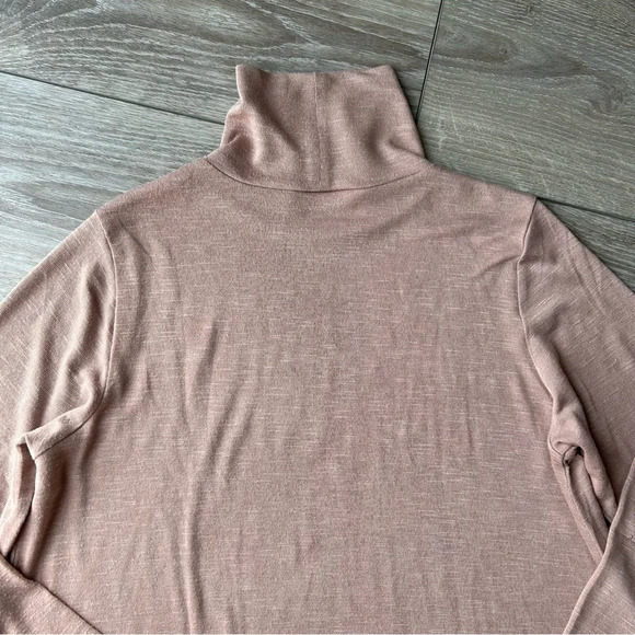 Super Soft  Plush Turtleneck Sharkbite Hem Tunic Sweatshirt - Picture 13 of 16
